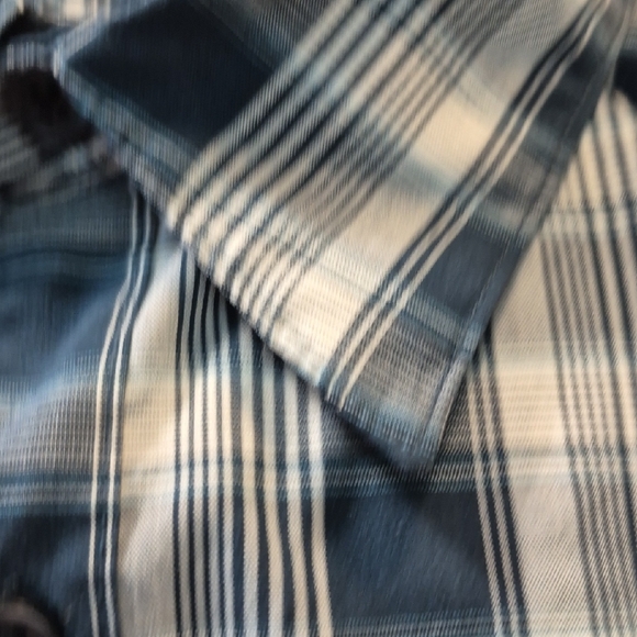 Van Heusen XXL Mens Short Sleeve Blue And White Casual Button Down Shirt - Picture 14 of 15